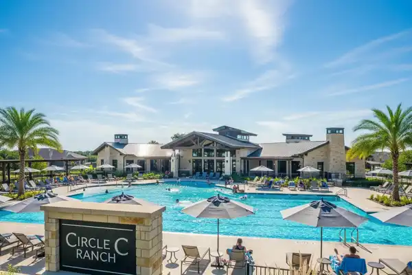 Looping C Ranch Laundry Service for Circle C Ranch | Hilco Laundry | Austin, TX